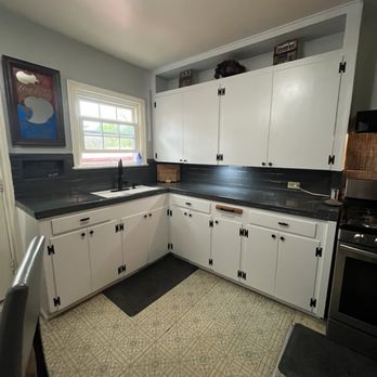 AJ's Painting - Cabinet paint color site white - Painters Near Me AJ's Painting - Cabinet paint color site white - Painters Near Me