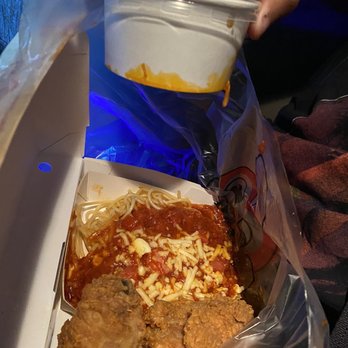 Jollibee - Jolly Spaghetti Family Pack - Chicken Shop Near Me - Las Vegas, Nevada Jollibee - Jolly Spaghetti Family Pack - Chicken Shop Near Me - Las Vegas, Nevada