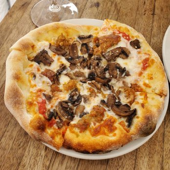 Tomatina - Mini pizza - Italian Near Me - San Mateo, California Tomatina - Mini pizza - Italian Near Me - San Mateo, California