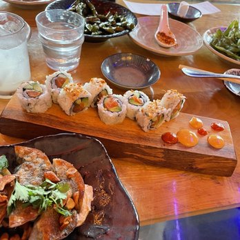 Lucky Robot Restaurant - Sushi Bars Near Me - Austin, Texas Lucky Robot Restaurant - Sushi Bars Near Me - Austin, Texas