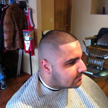 Ebony Barber Shop - Barbers Near Me - Evanston, Illinois