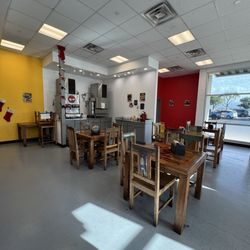Teddy’s Bigger Burgers - Kahului - Self Serve Drink Station and Counter
