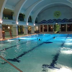 Stadtbad - Schwimmhalle