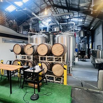 Lawless Brewing - You can see the brew works displayed behind the small stage - Beer Bar Near Me - Los Angeles, California Lawless Brewing - You can see the brew works displayed behind the small stage - Beer Bar Near Me - Los Angeles, California
