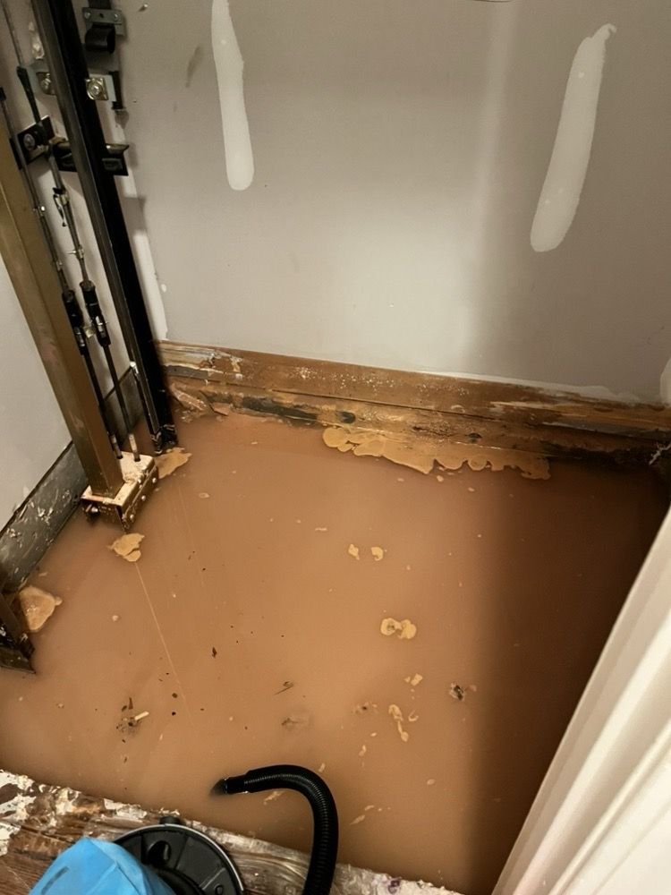 Slide of Southern Elite Roofing