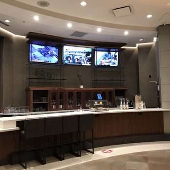 Marriott Phoenix Airport - Bar area - Hotels Near Me - Phoenix, Arizona Marriott Phoenix Airport - Bar area - Hotels Near Me - Phoenix, Arizona