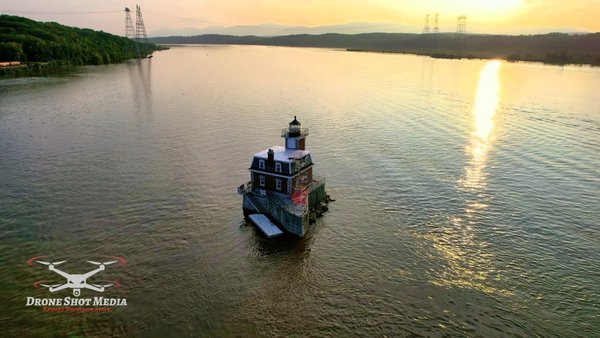 Hudson Athens Lighthouse by null