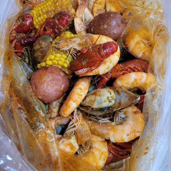 Mr and Mrs Crab - Combo 2! (Just a pinch maybe?) - Seafood Near Me - Orlando, Florida Mr and Mrs Crab - Combo 2! (Just a pinch maybe?) - Seafood Near Me - Orlando, Florida