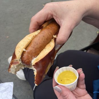 Edelweiss Snacks - Food Stands Near Me - Anaheim, California