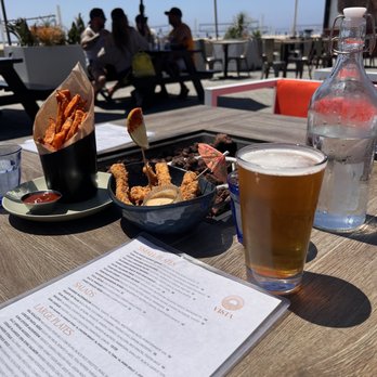 Vista - Space dust IPA, crispy calamari fries and sweet potato fries! - Bars Near Me - Hermosa Beach, California