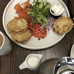 Salmon with cream cheese
