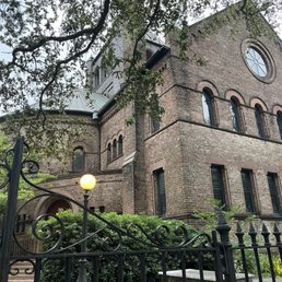 Circular Congregational Church in Charleston Circular Congregational Church in Charleston