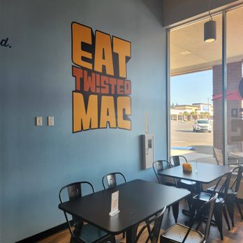 Twisted Mac - New American Near Me - Carmichael, California