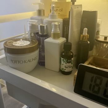 Apple Tree Head Care - Product table - Day Spas Near Me - Northridge, California Apple Tree Head Care - Product table - Day Spas Near Me - Northridge, California