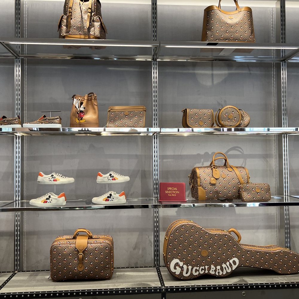 Gucci Outlet - Full price no discount on this collection - Men's Clothing Near Me - Cabazon, California Gucci Outlet - Full price no discount on this collection - Men's Clothing Near Me - Cabazon, California