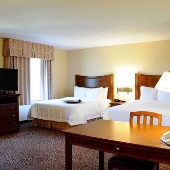 Hampton Inn & Suites Red Bluff - Guest room - Hotels Near Me - Red Bluff, California