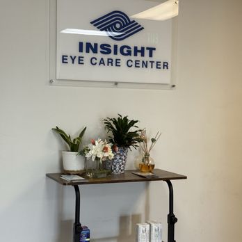 Insight Eyecare Center - Lobby area - Optometrists Near Me - Littleton, Colorado Insight Eyecare Center - Lobby area - Optometrists Near Me - Littleton, Colorado
