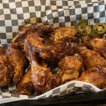 Ted's Bar and Grill - Bbq garlic wings - American Near Me - Harrisburg, Pennsylvania Ted's Bar and Grill - Bbq garlic wings - American Near Me - Harrisburg, Pennsylvania