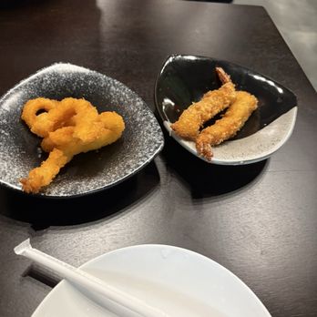 Blaze Bowl - Calamari, shrimp tempura - Sushi Bars Near Me - Arlington, Texas