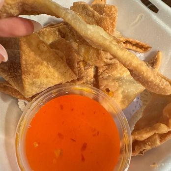 Thai Aree - Fried Wonton. Doesn't have meat like said on menu. - Thai Near Me - Whittier, California Thai Aree - Fried Wonton. Doesn't have meat like said on menu. - Thai Near Me - Whittier, California