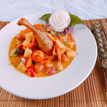 Aloy Thai Cuisine - Thai Near Me - Boulder, Colorado