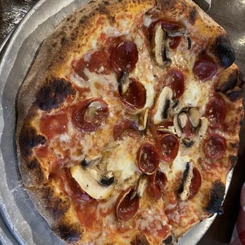 La Lanterna - Pizza Near Me - Detroit, Michigan La Lanterna - Pizza Near Me - Detroit, Michigan