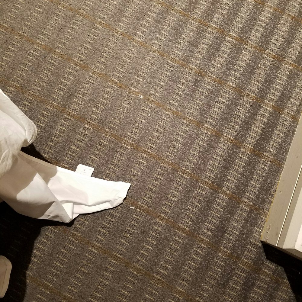 Warwick Le Crystal - Dirty carpets - Hotels Near Me - Montreal, Quebec Warwick Le Crystal - Dirty carpets - Hotels Near Me - Montreal, Quebec