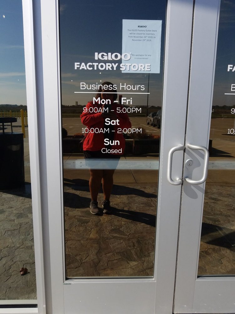 IGLOO OUTLET STORE 22 Photos & 22 Reviews 777 Igloo Rd, Katy, Texas
