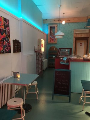 Ta Chido Snack-bar by null