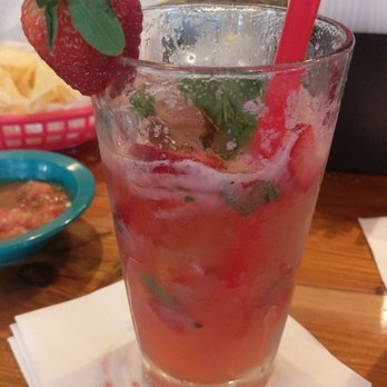 Chuy's - Strawberry mojito - Tex-Mex Near Me - Lutz, Florida