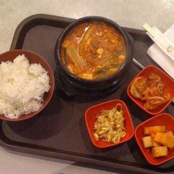 Hmart - Kimchi chige (soup) with included sides - Grocery Near Me - Levittown, Pennsylvania