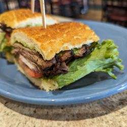 Tri tip sandwich