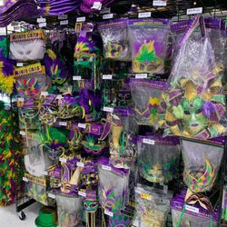 Party City Gulfport - Mardi Gras decorations