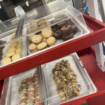 Armetta's Gelato & Caffè - Cookies ! - Desserts Near Me - Apollo Beach, Florida Armetta's Gelato & Caffè - Cookies ! - Desserts Near Me - Apollo Beach, Florida