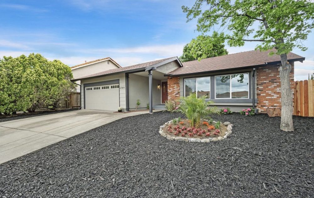 Slide of East Bay Roofing