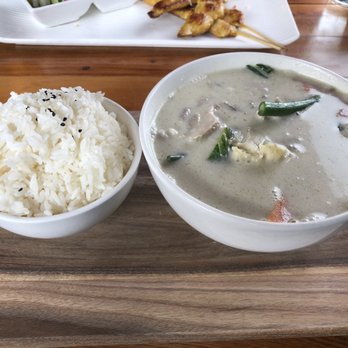 Snakebite - Green curry with chicken - Thai Near Me - Franz Josef Glacier, WTC Snakebite - Green curry with chicken - Thai Near Me - Franz Josef Glacier, WTC