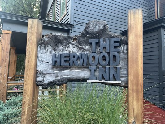 The Herwood Inn by null