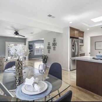 CNS Home Staging & Redesign - Kitchen/Family Room - Home Staging Near Me
