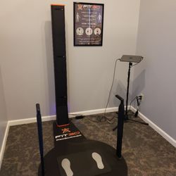2030 Fast Track Weight Loss - Fit 3D Body Scanner weighs, measures & calculates & sends info by email. Precise measurement of results.