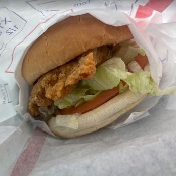 Griff's Hamburgers - Chicken sandwich - Fast Food Near Me - Irving, Texas