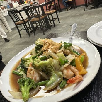 Thai Lao Restaurant - 23. Kra Prow Stir Fry Lunch - Thai Near Me - Hercules, California Thai Lao Restaurant - 23. Kra Prow Stir Fry Lunch - Thai Near Me - Hercules, California