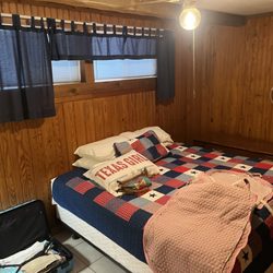 Cabin bedroom