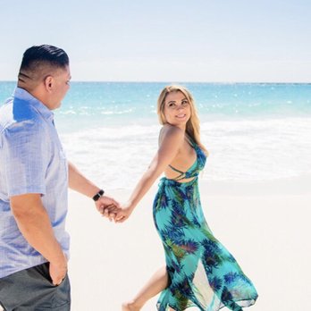 PIC Photographer in Cancun - Engagement photo shoot - Session Photography Near Me - Cancún, ROO