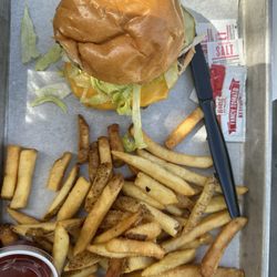 Sidecar Restaurant Wilson, WY - Sidecar burger and fries