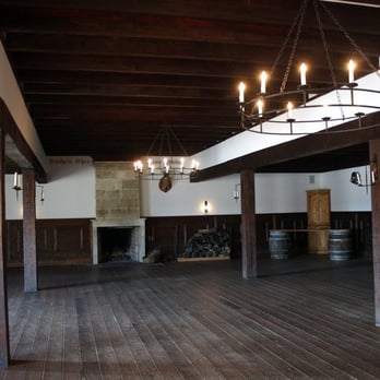 The Williamsburg Winery - Tasting/event room. - Hotels Near Me - Williamsburg, Virginia The Williamsburg Winery - Tasting/event room. - Hotels Near Me - Williamsburg, Virginia