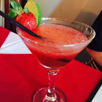 Les Délices de Rosa Grill - a strawberry martini - Italian Near Me - Saint-Calixte, Quebec Les Délices de Rosa Grill - a strawberry martini - Italian Near Me - Saint-Calixte, Quebec