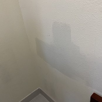 Comfort Inn - Pocono Mountains - Rooms in need of proper paint and overall maintenance - Hotels Near Me - White Haven, Pennsylvania Comfort Inn - Pocono Mountains - Rooms in need of proper paint and overall maintenance - Hotels Near Me - White Haven, Pennsylvania