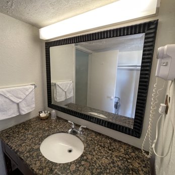American best inn - Everyone loves clean restrooms and so do we :) - Hotels Near Me - Perry, Oklahoma American best inn - Everyone loves clean restrooms and so do we :) - Hotels Near Me - Perry, Oklahoma