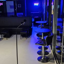Aesend Lounge