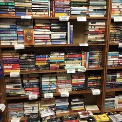 Bookworm - Organized by genre and author!